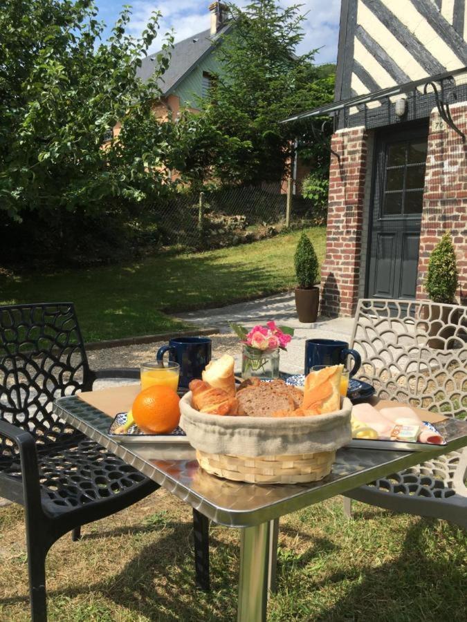 Les Pommiers Bed & Breakfast Honfleur Exterior photo