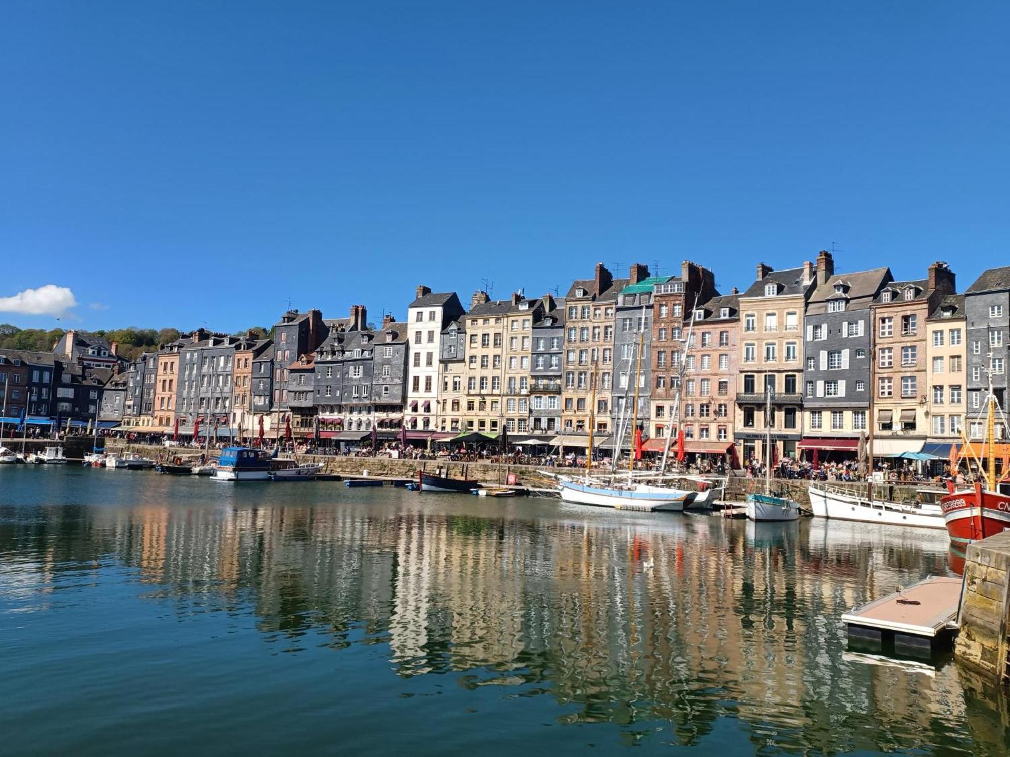 Les Pommiers Bed & Breakfast Honfleur Exterior photo