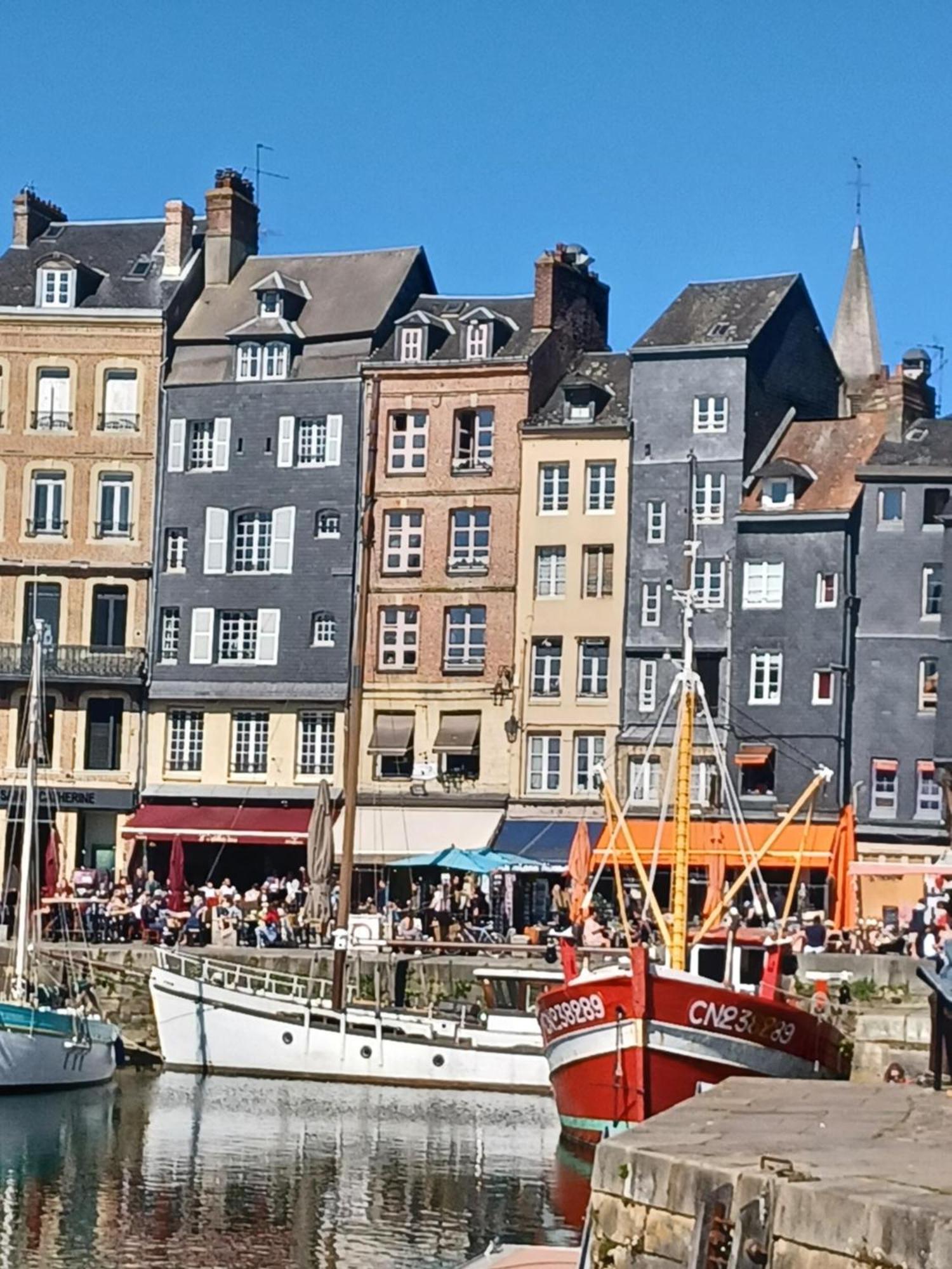 Les Pommiers Bed & Breakfast Honfleur Exterior photo