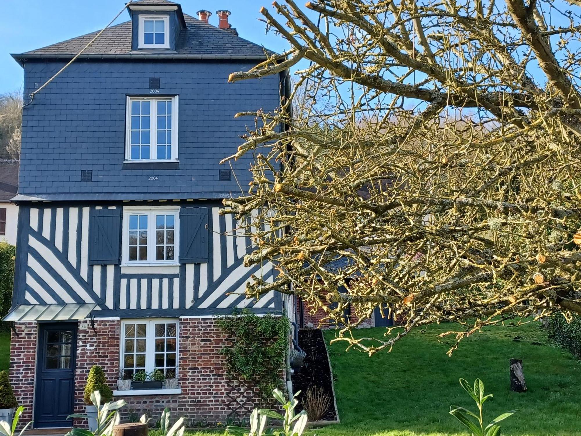 Les Pommiers Bed & Breakfast Honfleur Exterior photo