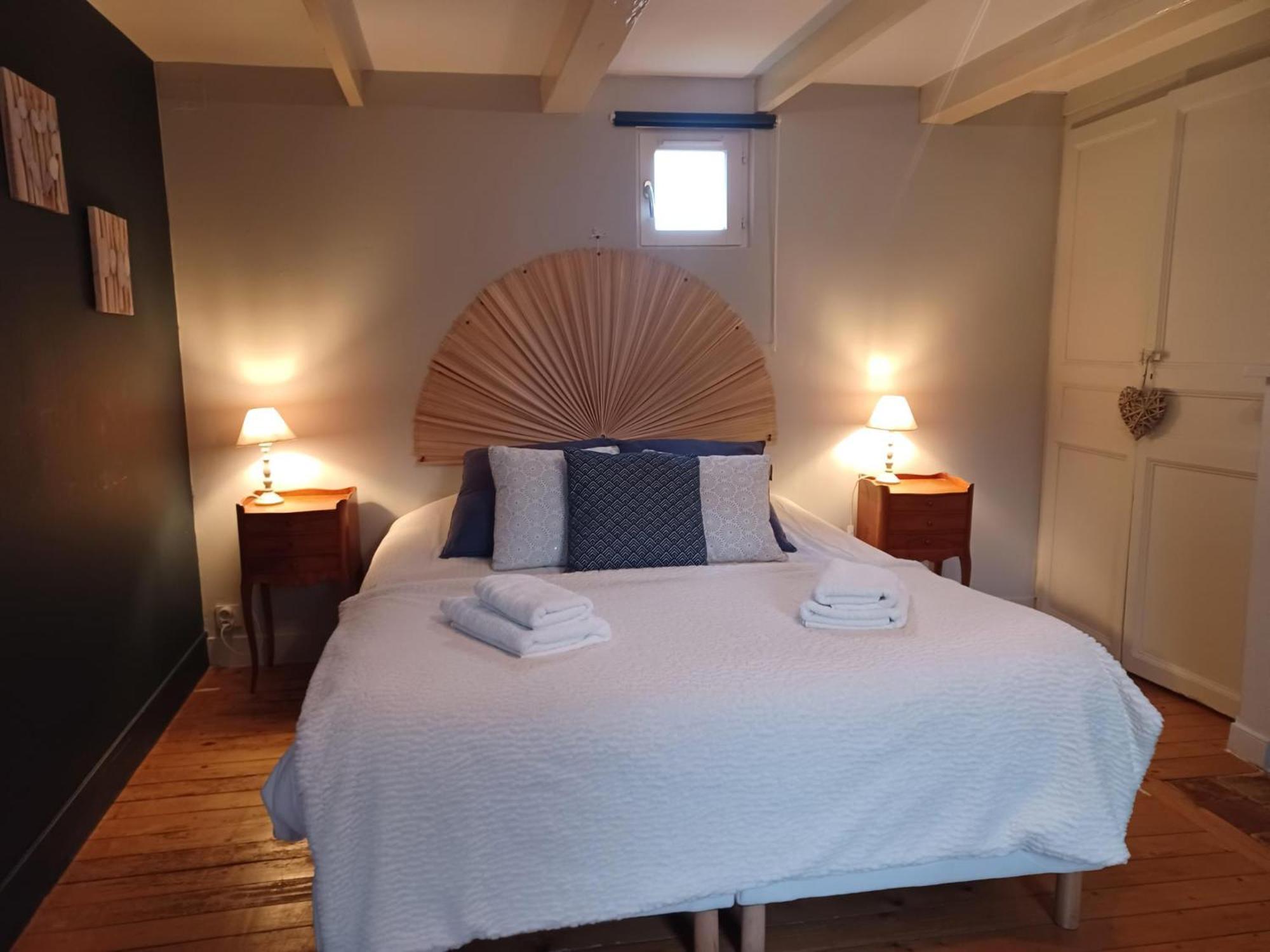 Les Pommiers Bed & Breakfast Honfleur Exterior photo